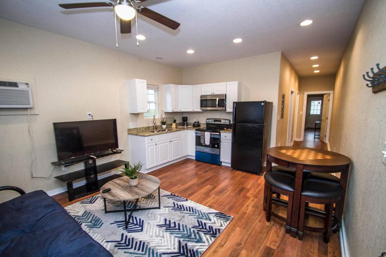 Hackberry St #A Renovated 2Br/2Ba Near Downtown Lägenhet San Antonio Exteriör bild