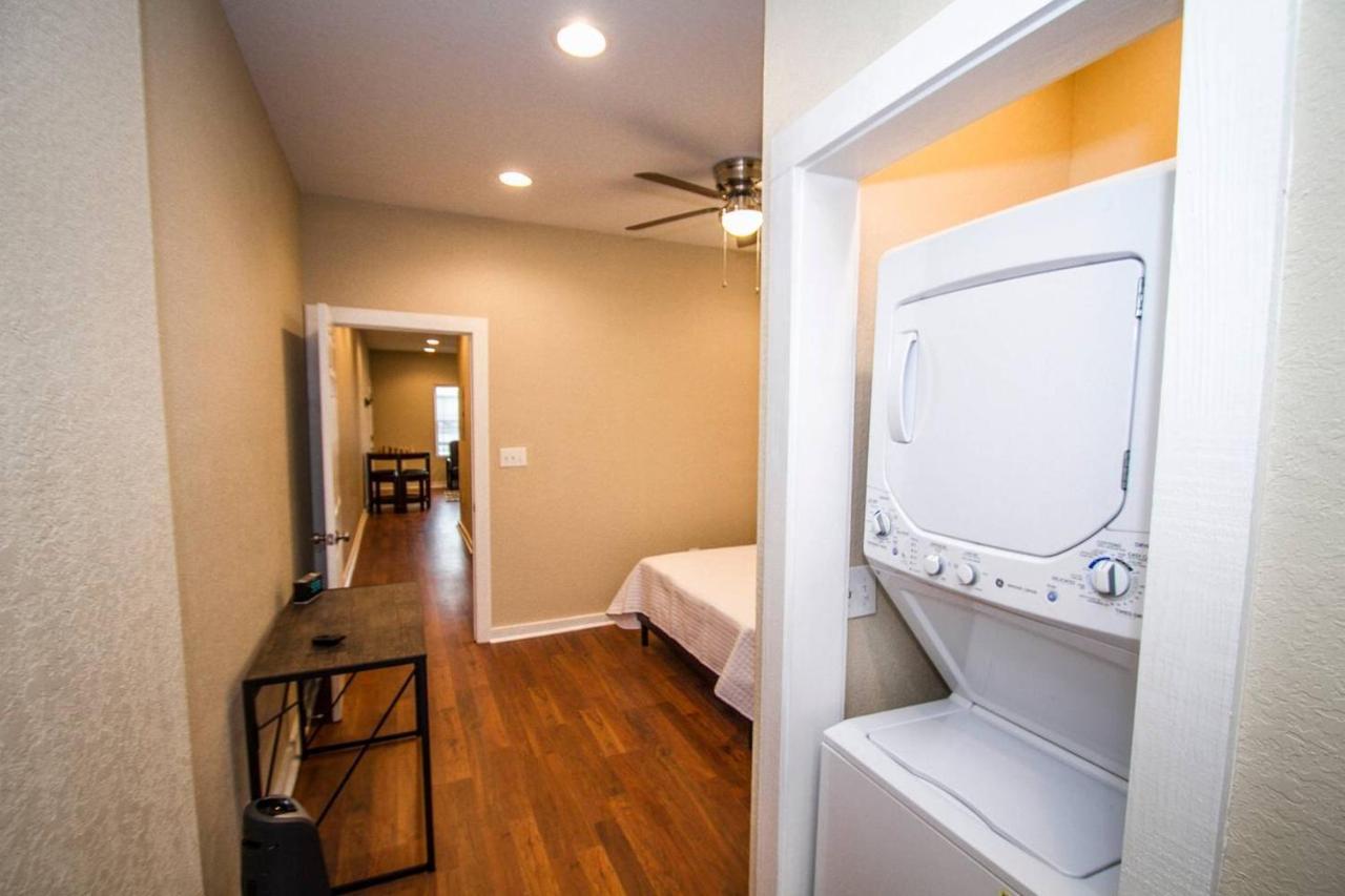 Hackberry St #A Renovated 2Br/2Ba Near Downtown Lägenhet San Antonio Exteriör bild