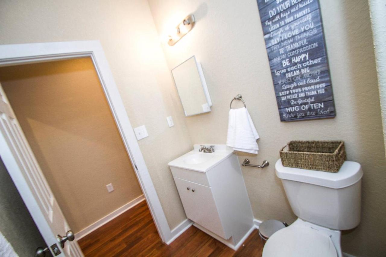 Hackberry St #A Renovated 2Br/2Ba Near Downtown Lägenhet San Antonio Exteriör bild